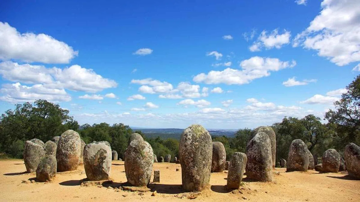 Standing stones of the Almendres Cromlech near Évora on an Évora and megaliths full-day tour from Lisbon